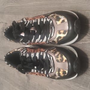 NWOT Madden Girl Sneakers